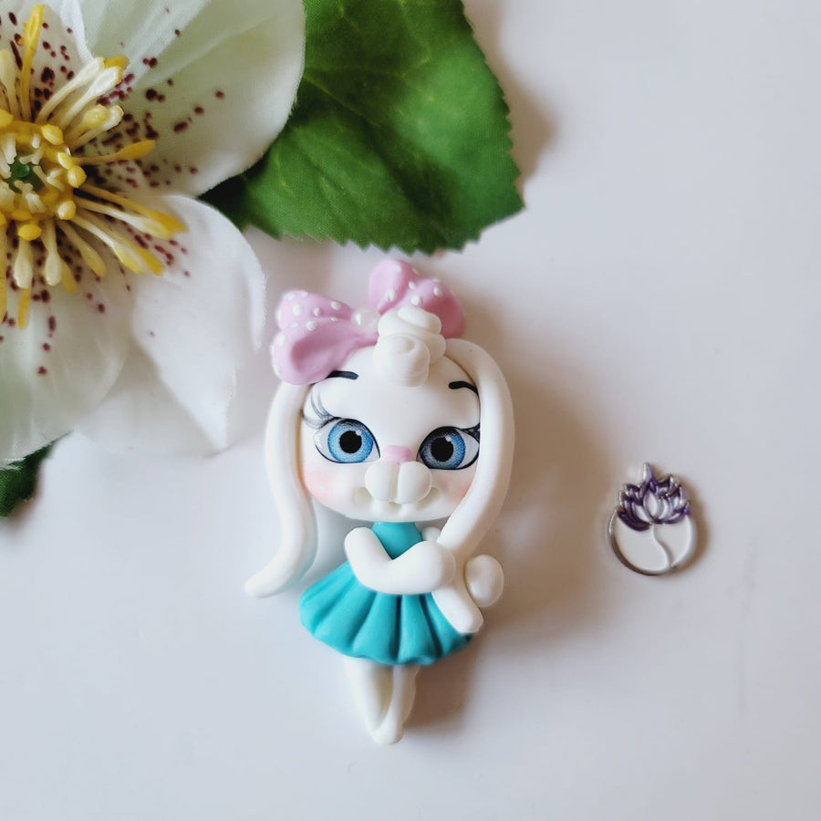 Lilica #321 Clay Doll for Bow-Center, Jewelry Charms, Accessories, and More