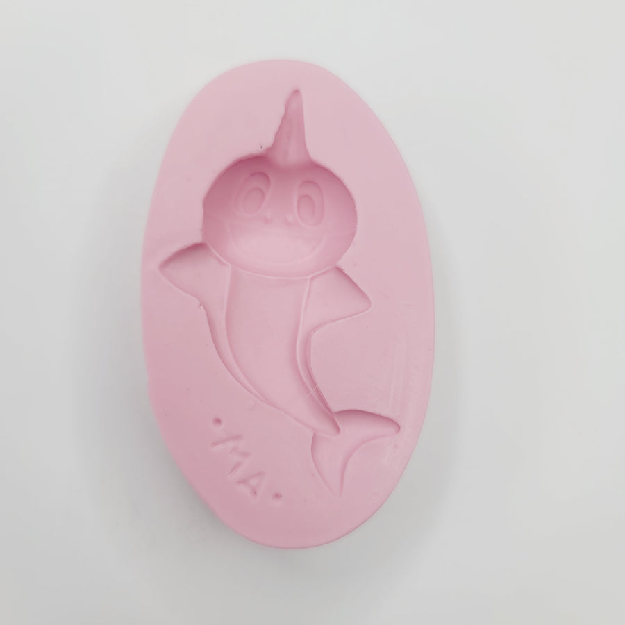 Medium Shark Silicone Mold 552 MA