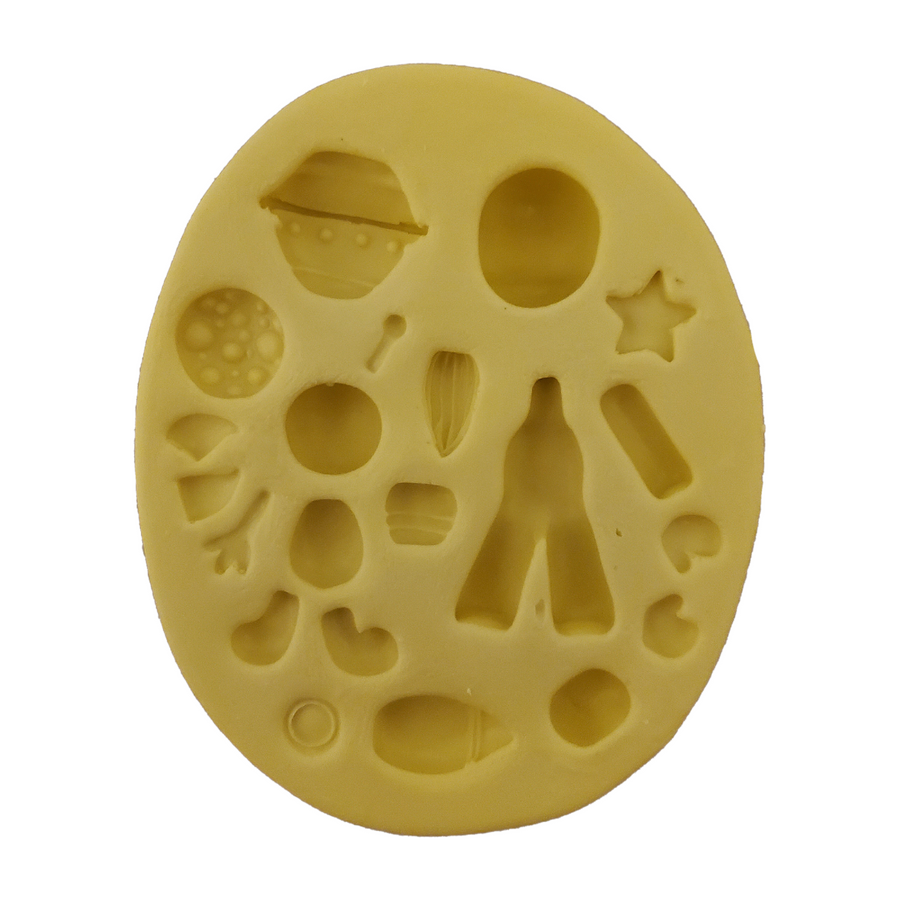 Mini Astronaut Letícia Cesar's Collection Silicone Mold ADG #60