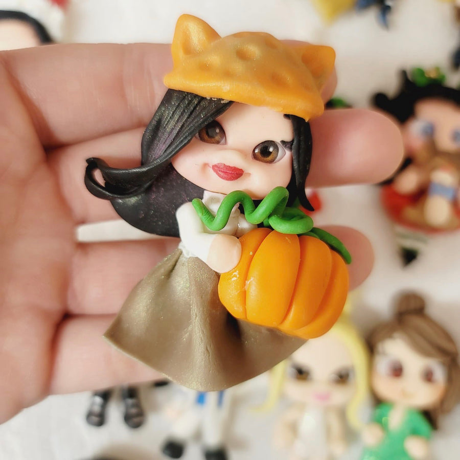 573 Willow Clay Doll for Bow-Center, Jewelry Charms, Accessories, and More