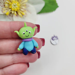 397 Mini Alien Clay Doll for Bow-Center, Jewelry Charms, Accessories, and More